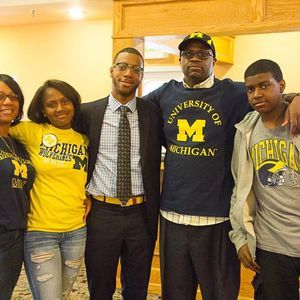 Meet your Posher, Lamar